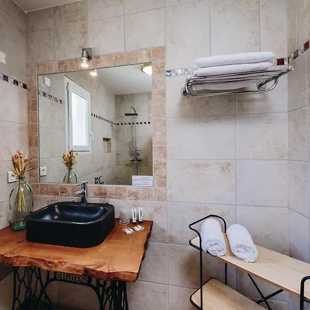 A Chjusellina Bed and Breakfast Corte (Corsica)