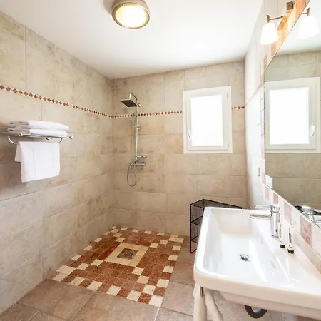 A Chjusellina Bed & Breakfast Corte (Corsica)